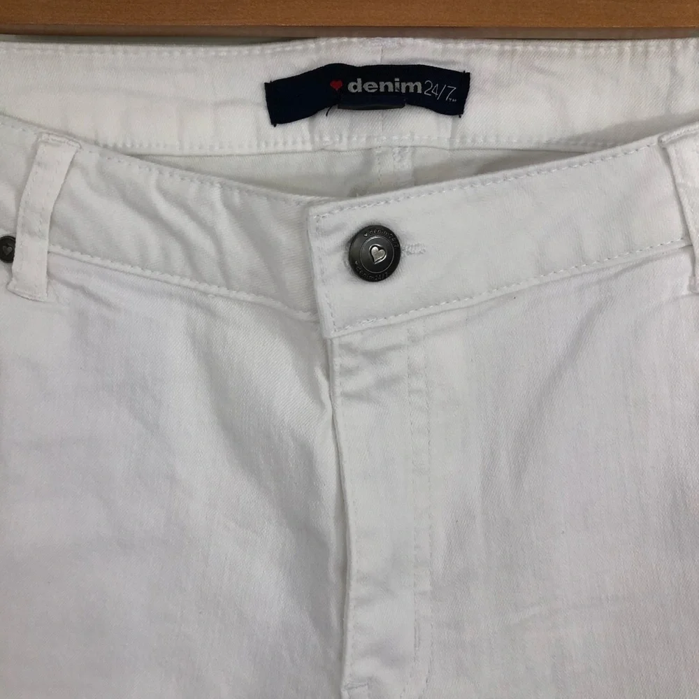 Denim 24/7 petite plus size straight denim jean - Picture 4 of 6